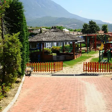 Villa Goldcity Paradise *